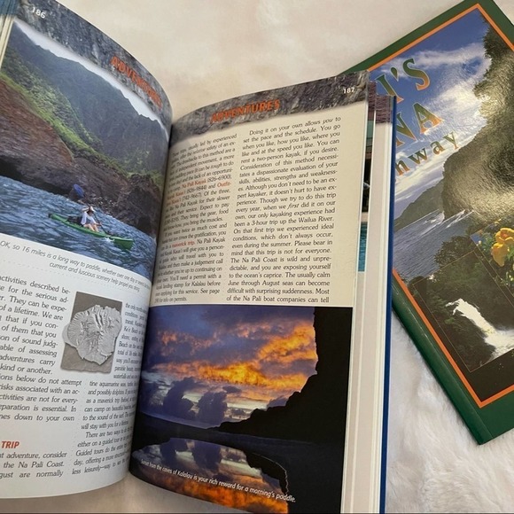 The Ultimate Kauai Guidebook 1995 & Maui's Hana Highway Book Bundle - Picture 6 of 13
